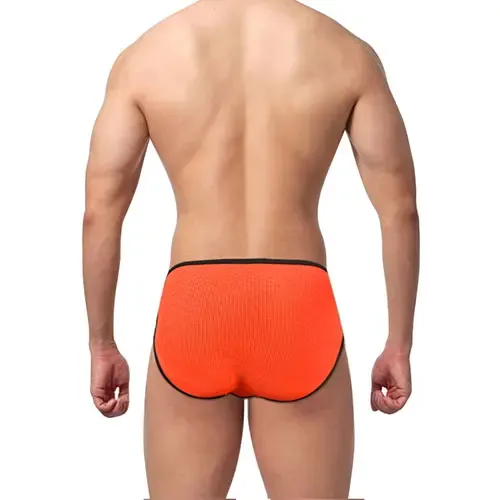 BS838-L-ORANG-2.webp